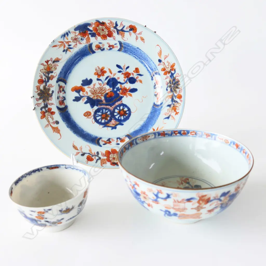 3 PIECES 18TH/19THC CHINESE IMARI, 2 BOWLS & 1 PLATE (REPAIR ), DIA. 90-230mm Image 1++