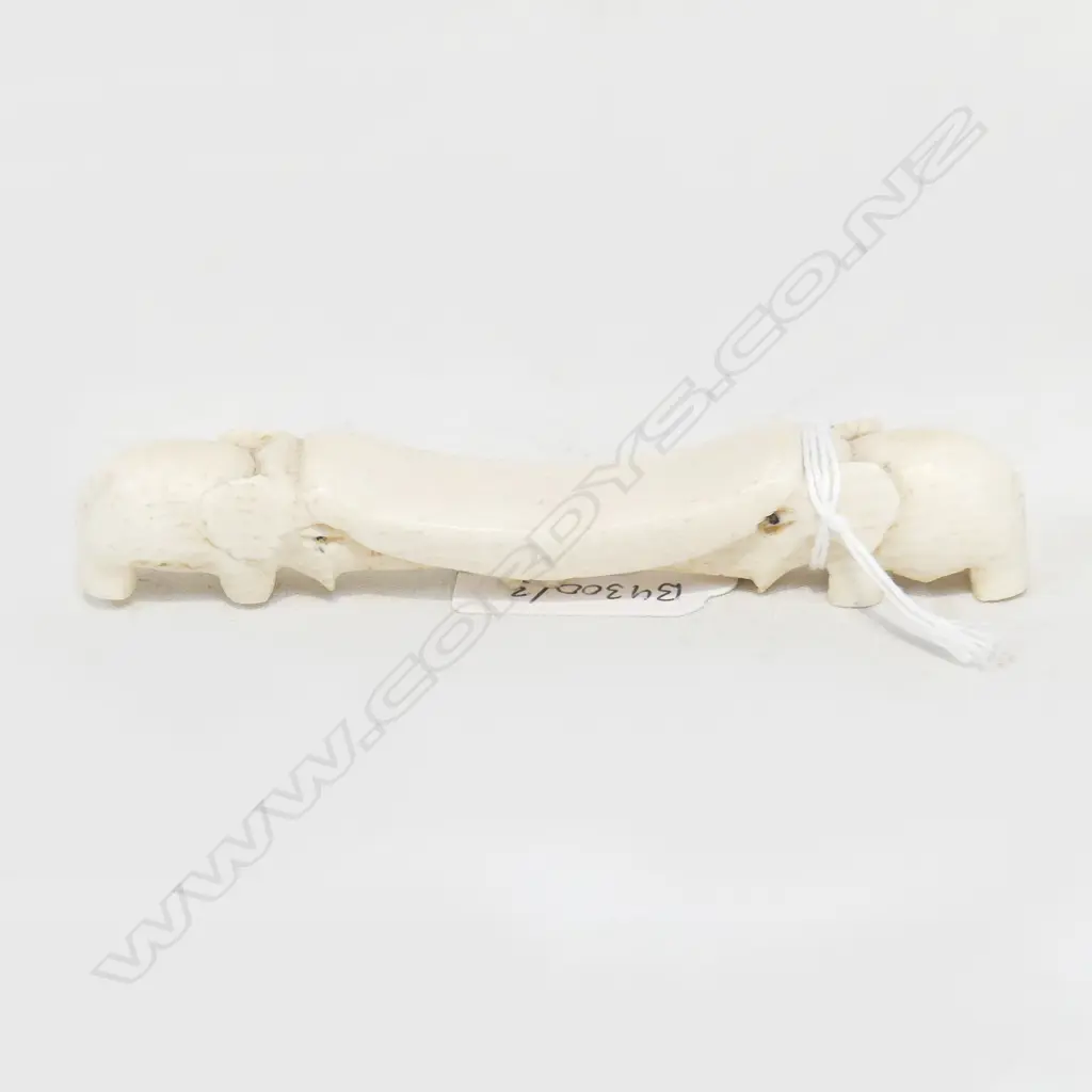 IVORY ELEPHANT BRUSH STAND L  120 MM Image 1++