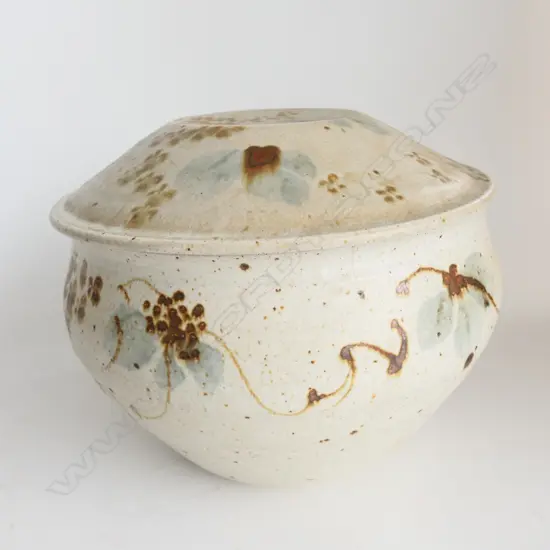 LARGE STUDIO POTTERY LIDDED BOWL DIA325MM