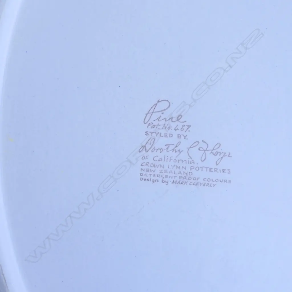 DOROTHY THORPE 'PINE' OVAL PLATTER 330mm X 250mm Image 1++