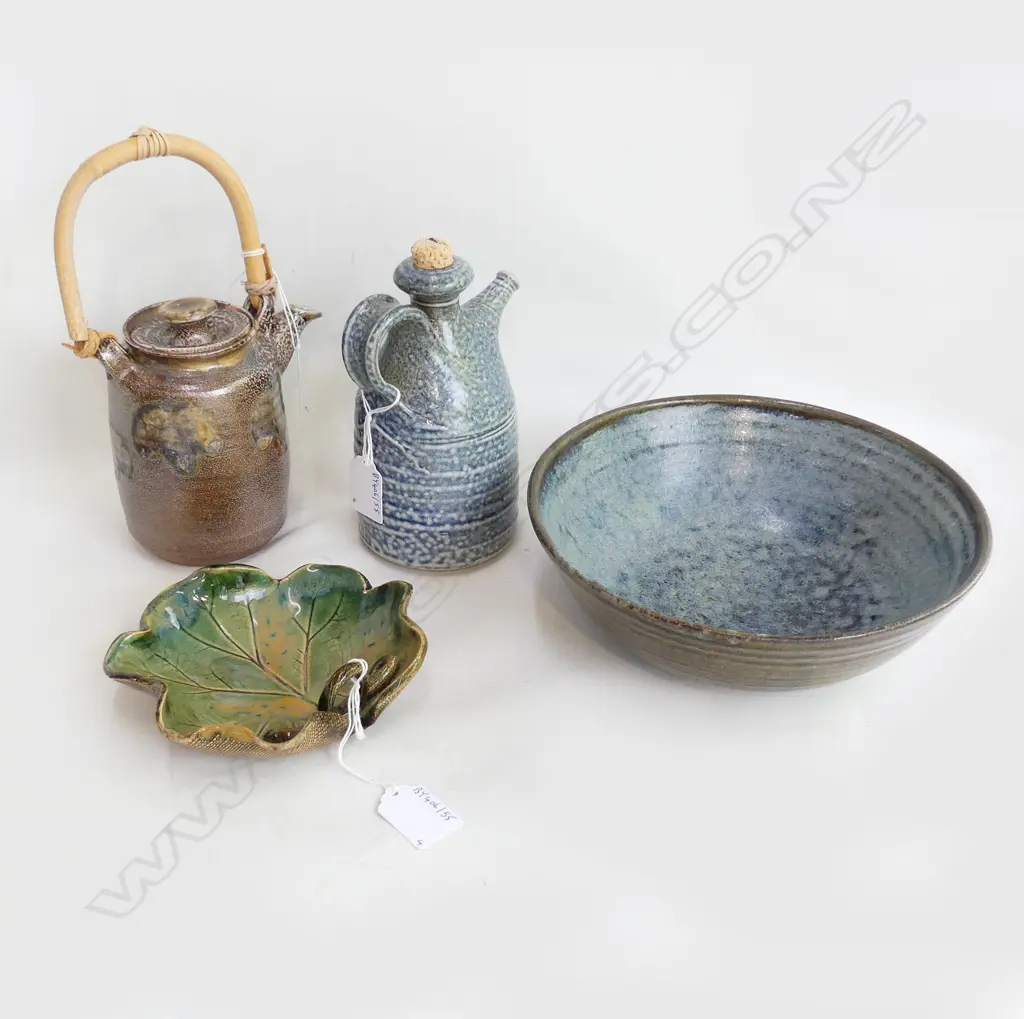 4PCS NZ STUDIO POTTERY BOWL DIA 220MM TEAPOT H150MM OIL JUG H160MM & DISH Image 1++