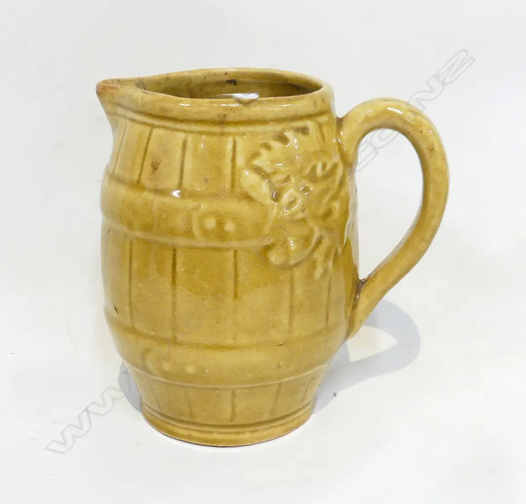 LUKE ADAMS POTTERY JUG OAK BARREL form tan glaze H.145mm Image 1++