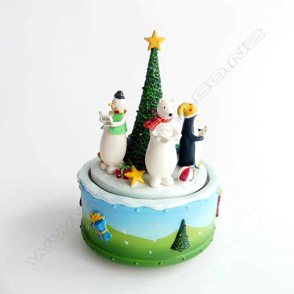 JAN PASHLEY " A WINTERS JOY " MUSICAL MOTION FIGURINE WITH BOX HEIGHT 150 mm Image 1++