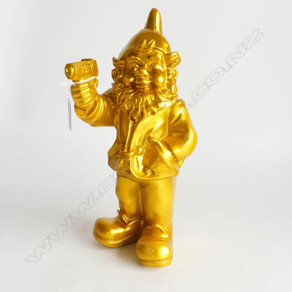 GOLD RESIN GNOME w. GUN H.310mm Image 1++