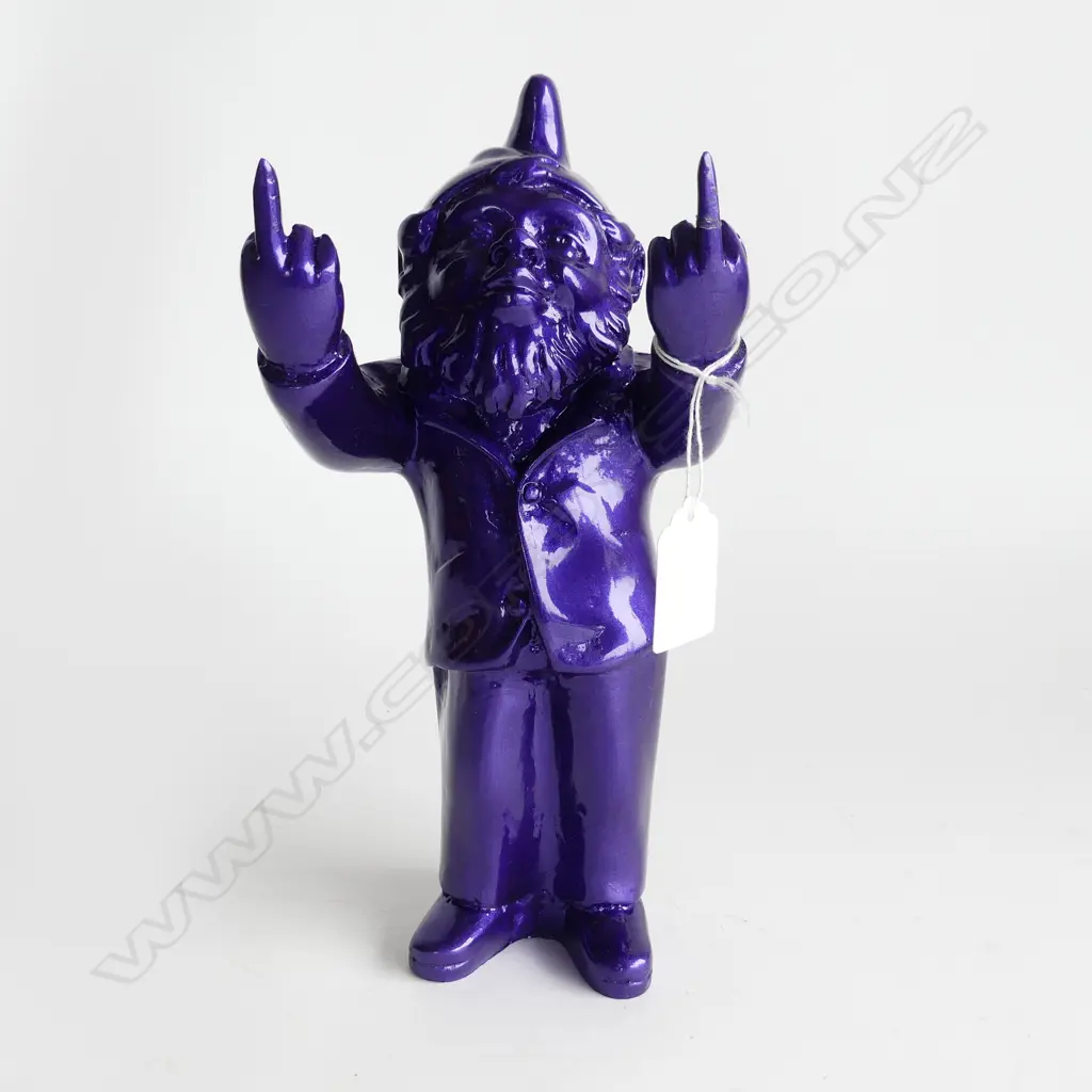 PURPLE RESIN GNOME PULLING BOTH FINGERS (1 REPAIRED) H.240mm Image 1++