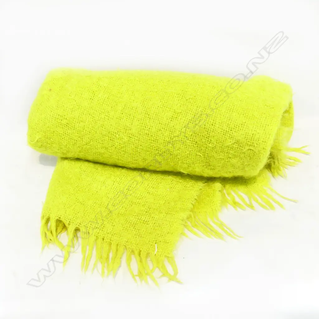 LIME GREEN LINENS & MOORE MOHAIR THROW 1300 x1700mm Image 1++