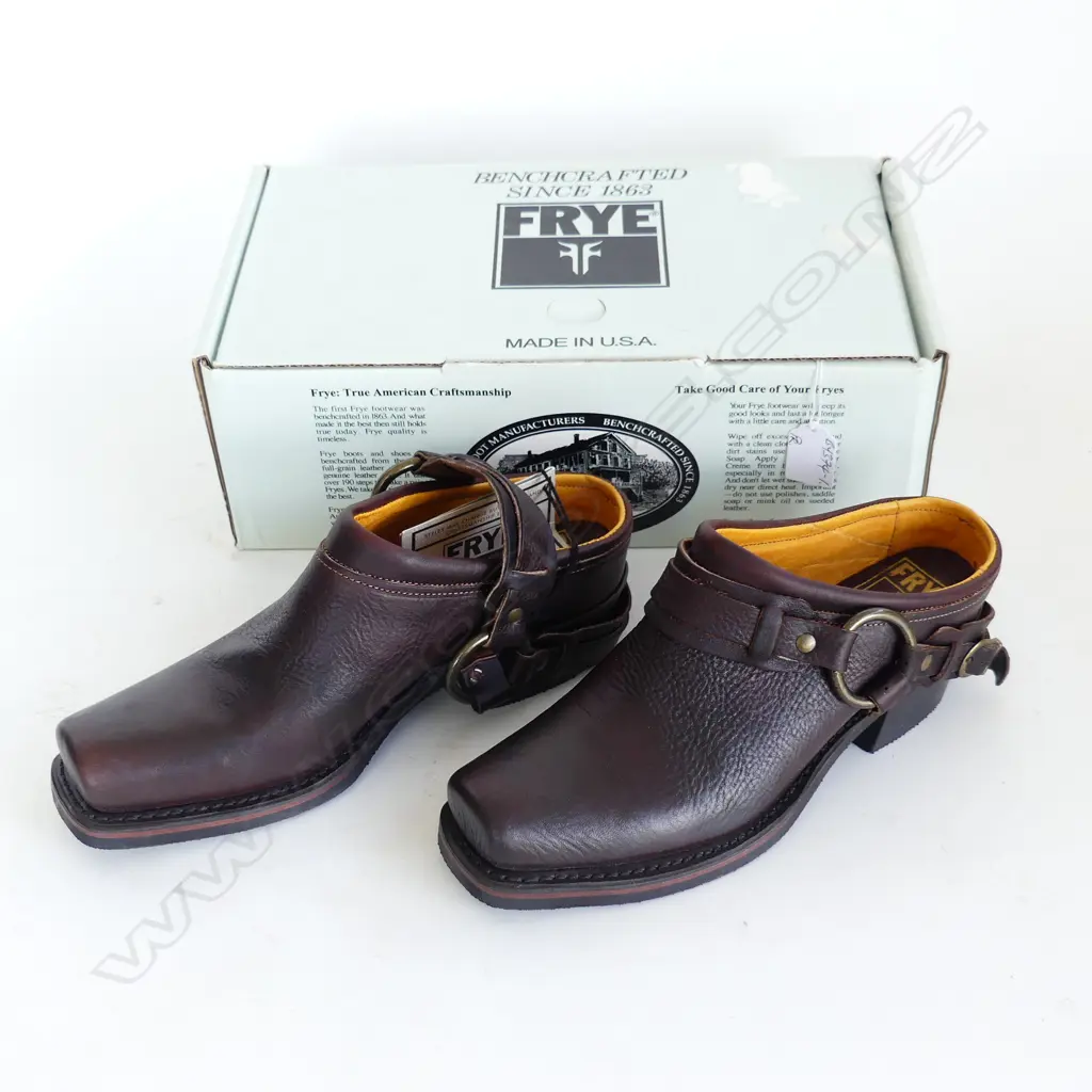 PR FRYE (USA) WOMEN'S 'CHESTNUT MULE CLOG' SHOES size 8 1/2 M(medium) as new in box Image 1++