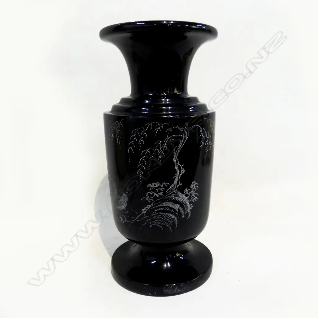 ENGRAVED ORIENTAL BLACK MARBLE VASE H.280mm Image 1++