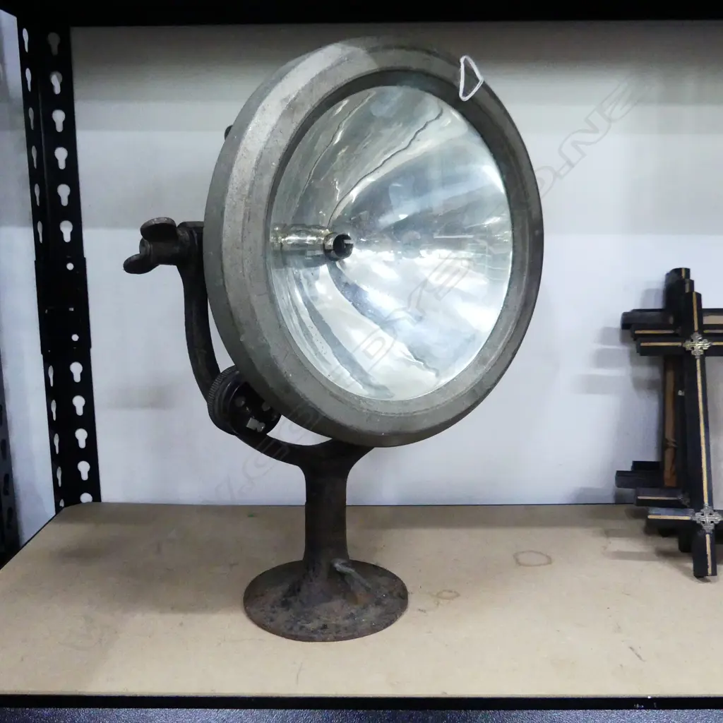 VESTA MARITIME SEARCH LIGHT, H400MM Image 1++