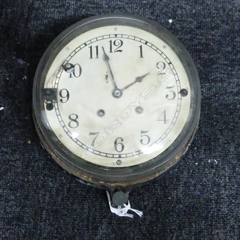 VINTAGE SHIPS ENGINE ROOM CLOCK 200mm dia not running Image 1++