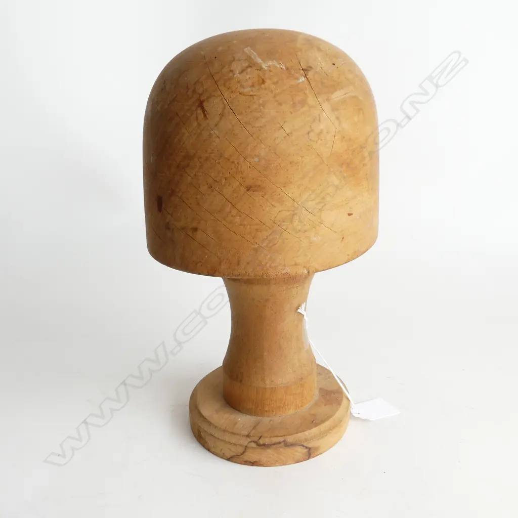 VINTAGE WOODEN HAT BLOCK Image 1++