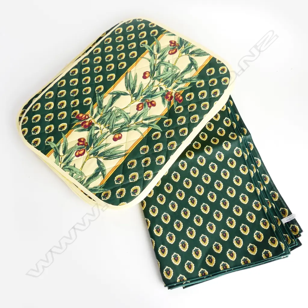 FRENCH PROVENCAL QUILTED COTTON TABLE MATS X12. 420 x 330 + 12 napkins 460 x 460mm  Image 1++