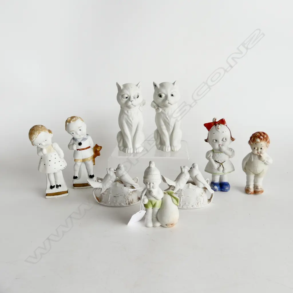 9 PCS VINTAGE GERMAN BISQUE, FIGURINES, PR CATS, PR DOVE SML DISHES Image 1++