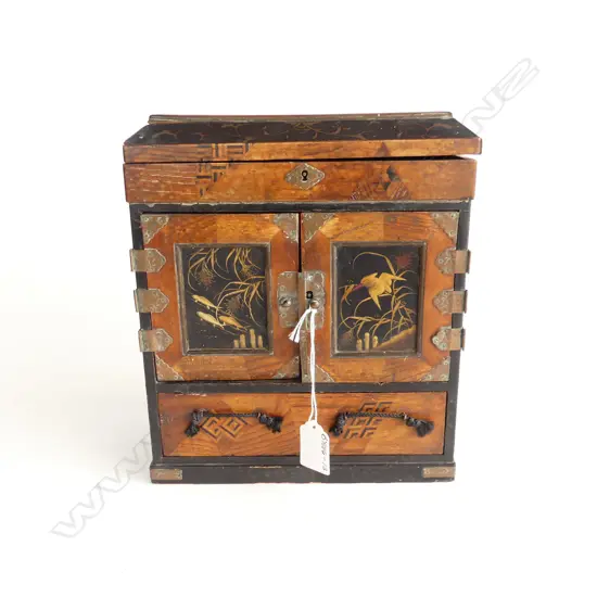 ANTIQUE JAPANESE SEWING BOX