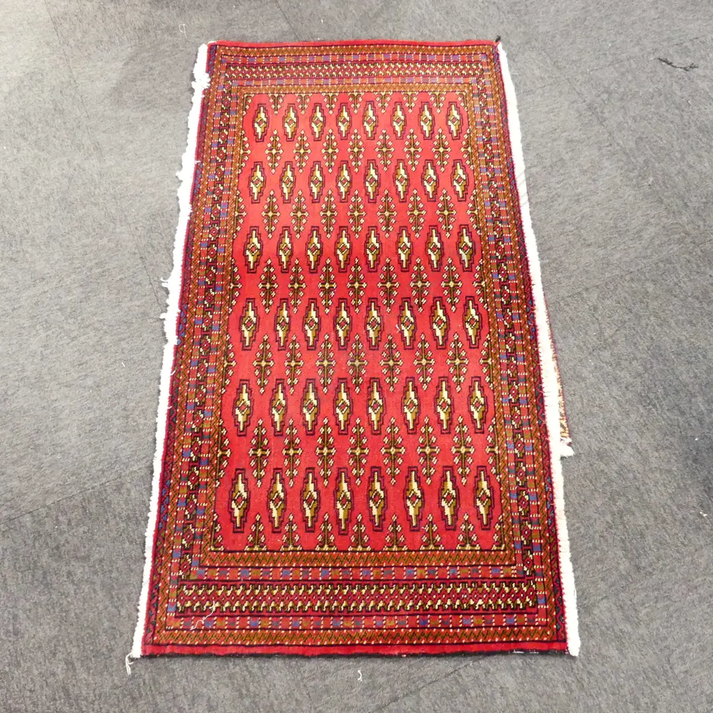 42G - PERSIAN HAND KNOTTED RUG 1330 x 650mm Image 1++
