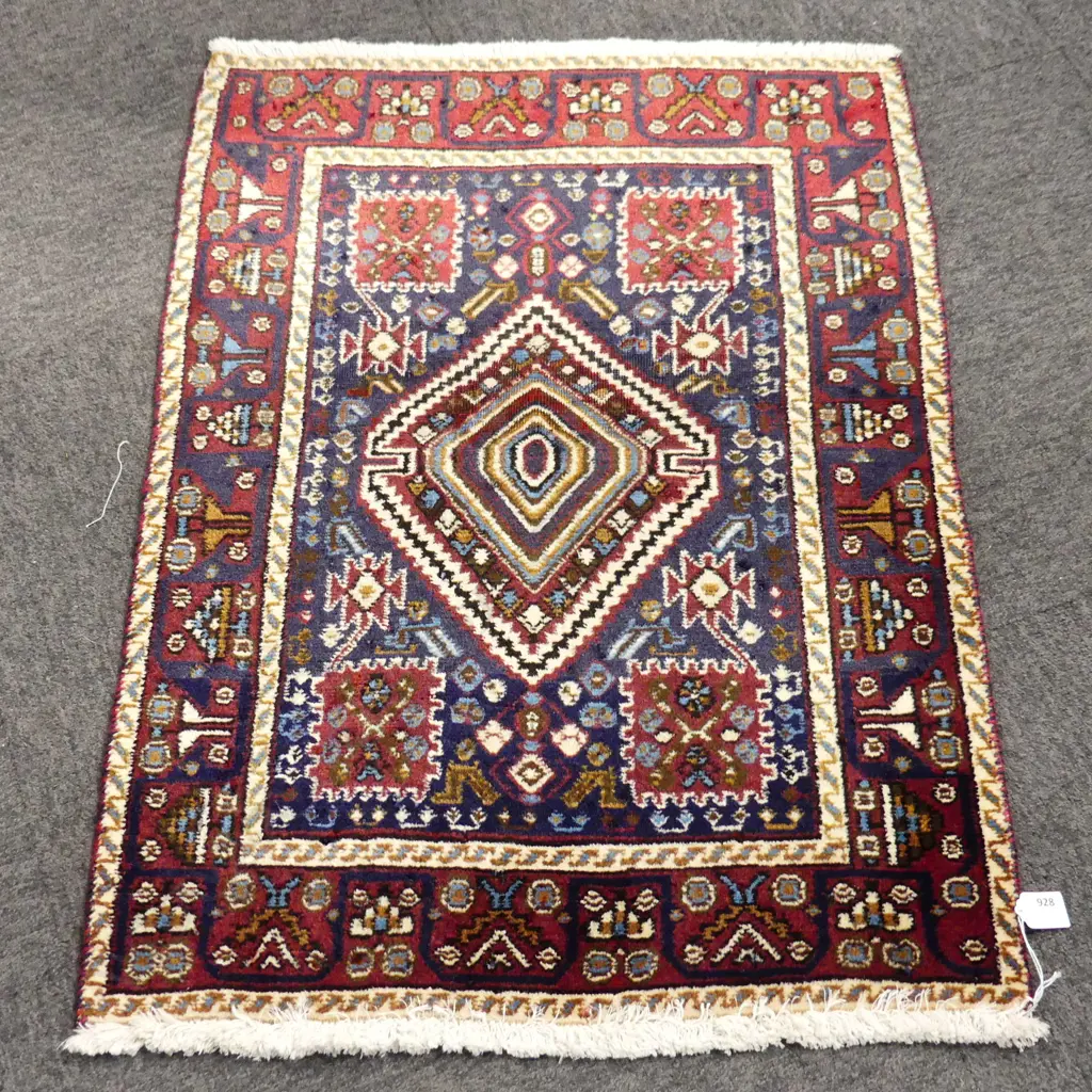 127G - SML PERSIAN HAND KNOTTED RUG 840 x 600mm Image 1++