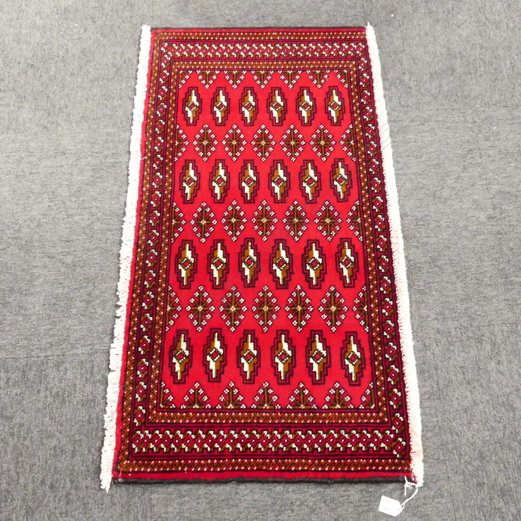 52A - SML PERSIAN HAND KNOTTED RUG 1010 x 500mm Image 1++