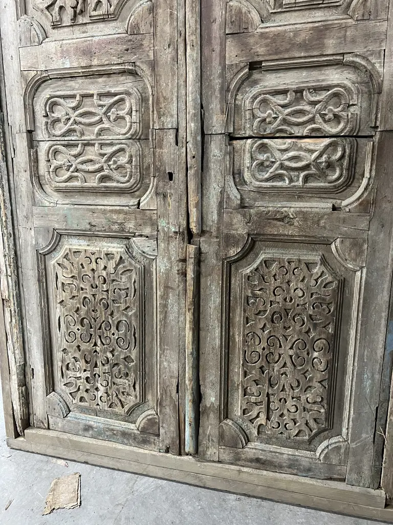 PR LGE EUROPEAN RUSTIC COUNTRY HOUSE DOORS H.2400mm. W.1480mm. Some distress Image 1++