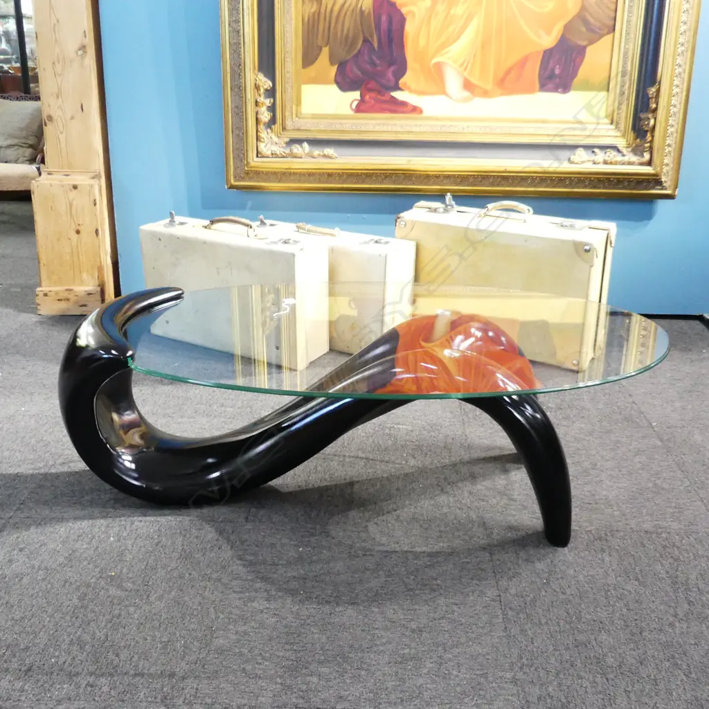 FEMININE FORM DESIGNER GLASS TOP COFFEE TABLE 1250x700x390mm Image 1++