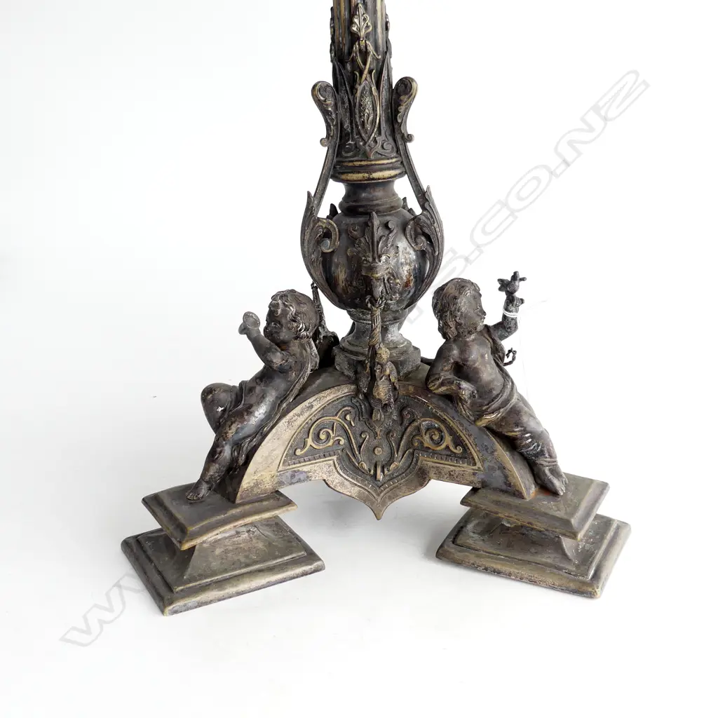 LGE VICTORIAN SILVER PLATE TABLE CENTERPIECE with cherubs to the tripod base H.610mm. Image 1++