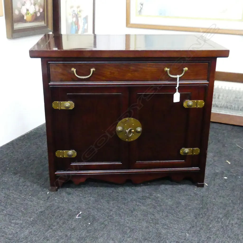 ORIENTAL BEDSIDE CABINET 680x380x555mm Image 1++