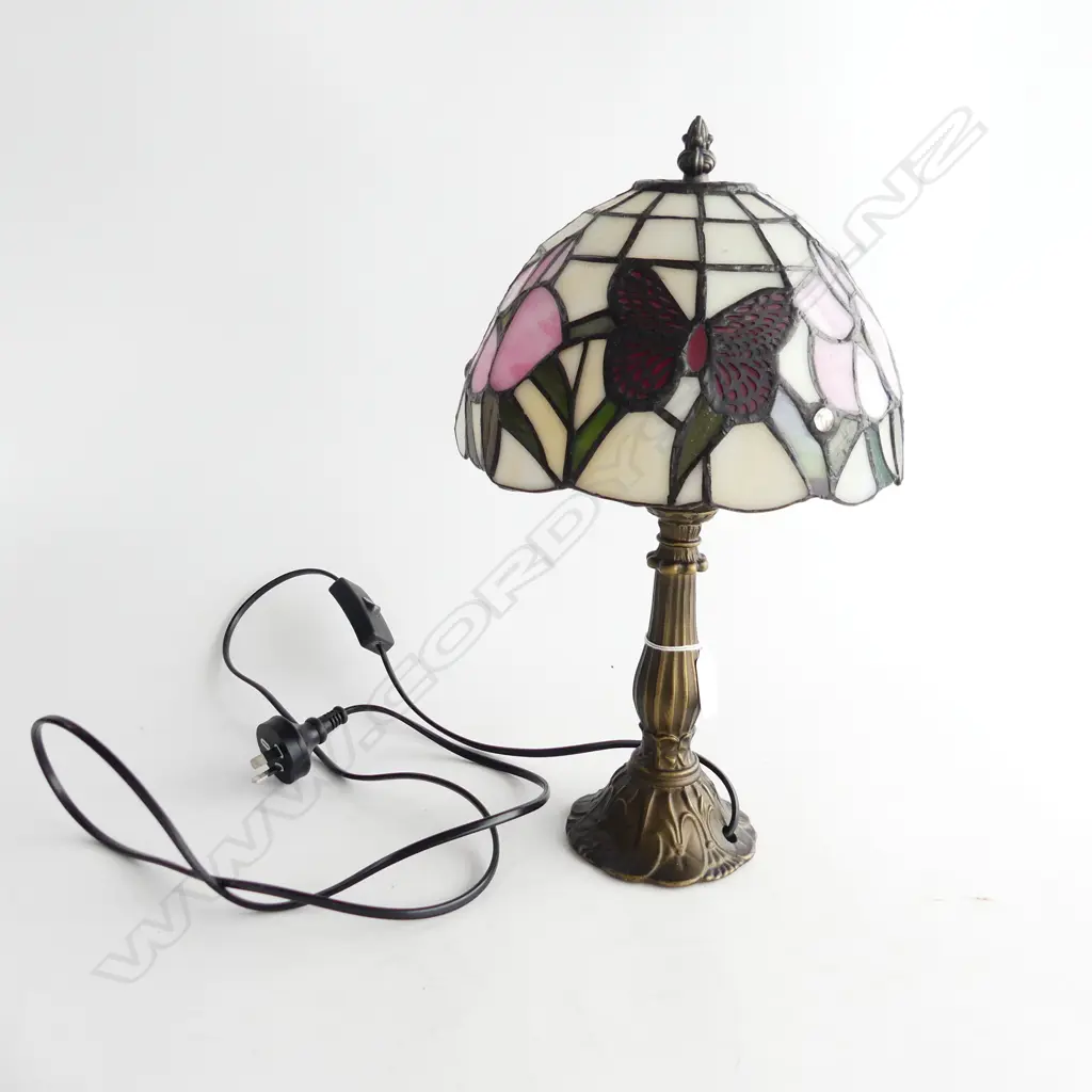 TIFFANY STYLE LEAD LIGHT TABLE LAMP H.360mm Image 1++