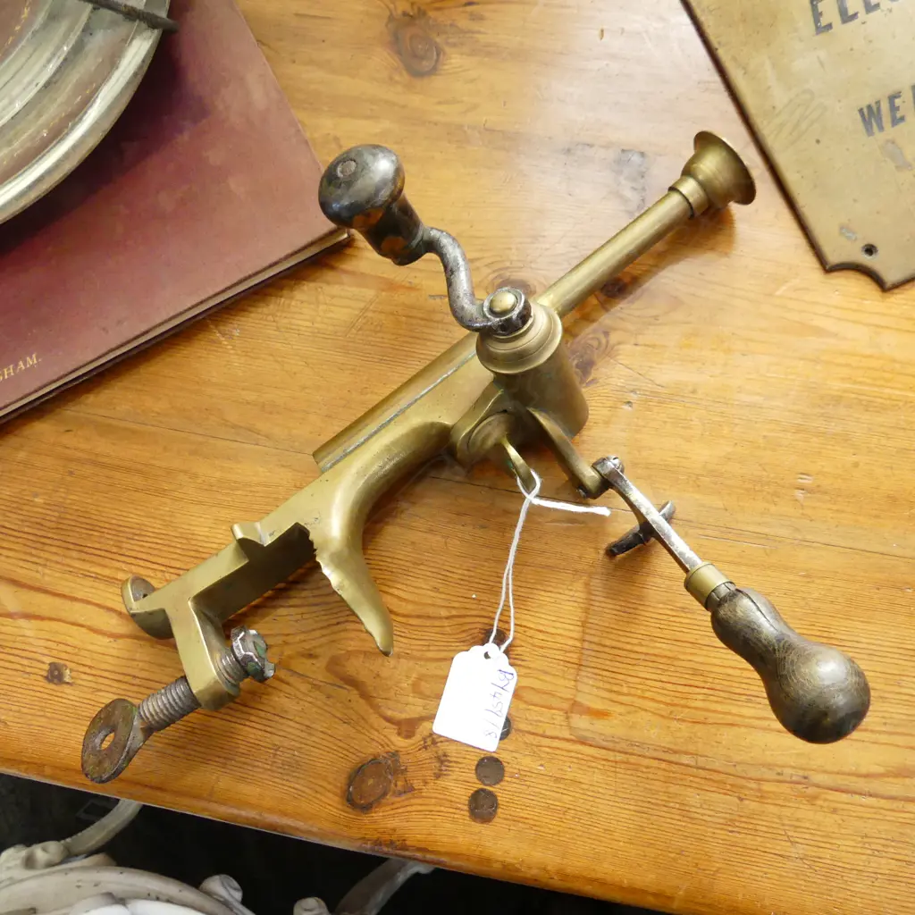 ANTIQUE BRASS SHOT GUN CARTRIGE LOADER / MAKER w. CLAMP Image 1++