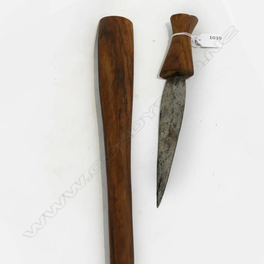 WOODEN WALKING STICK w. CONCEALED KNIFE L.975mm Image 1++