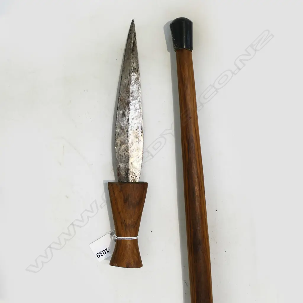 WOODEN WALKING STICK w. CONCEALED KNIFE L.975mm Image 1++