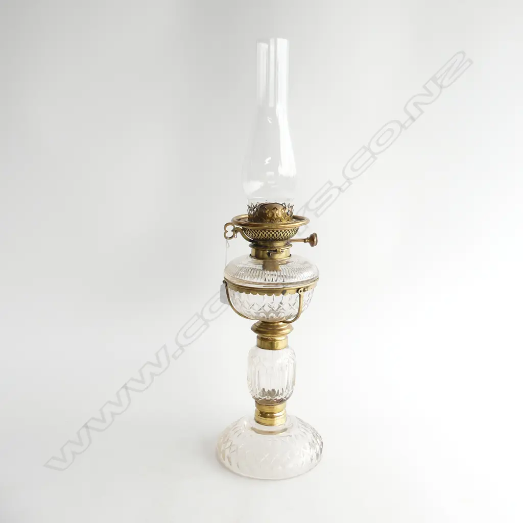 c1900 QUALITY CUT CRYSTAL & BRASS KEROSENE LAMP H.650mm Image 1++