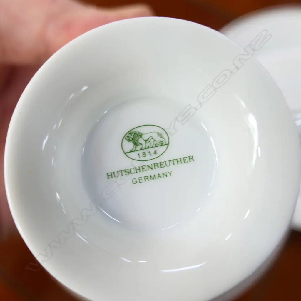 LG HUTSCHENEUTHER 6 PLACE DINNER SET... Image 1++