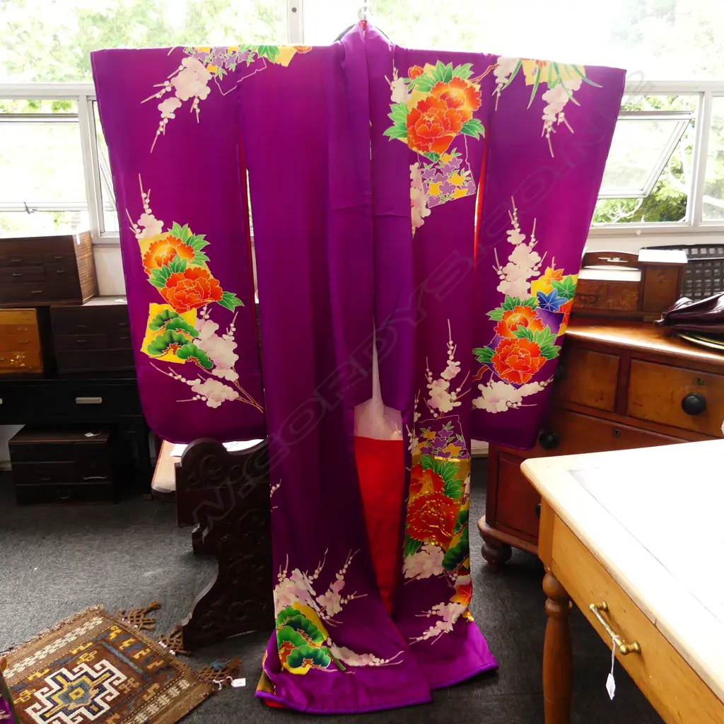 PURPLE SILK GOLD EMBROIDERED UCHIKAKE WEDDING KIMONO Image 1++