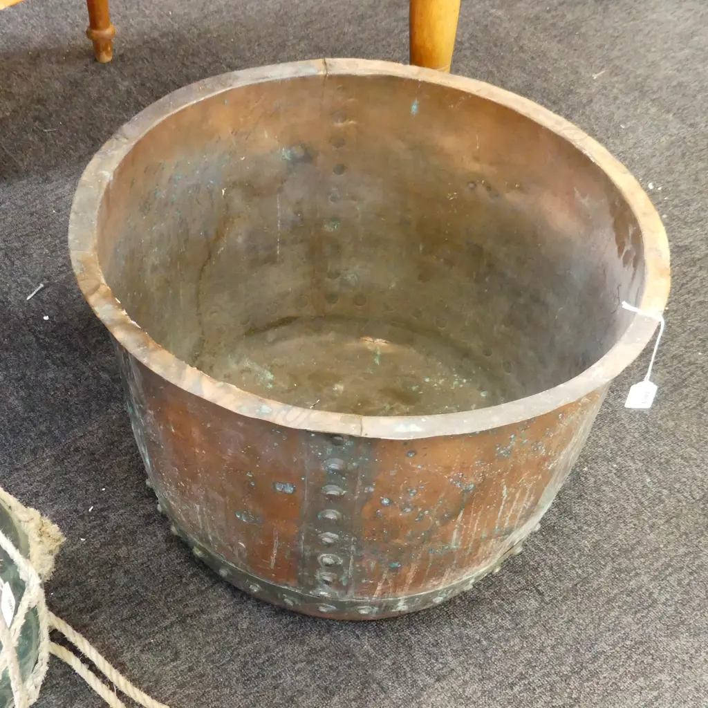 LG VINTAGE COPPER PLANTER/WOODBOX, 560X380MM Image 1++