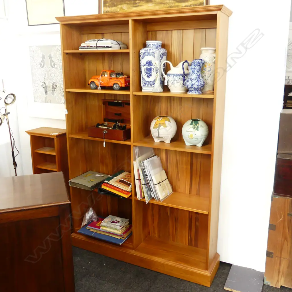 LG WOODEN BOOKCASE 1260x280x1885mm Image 1++