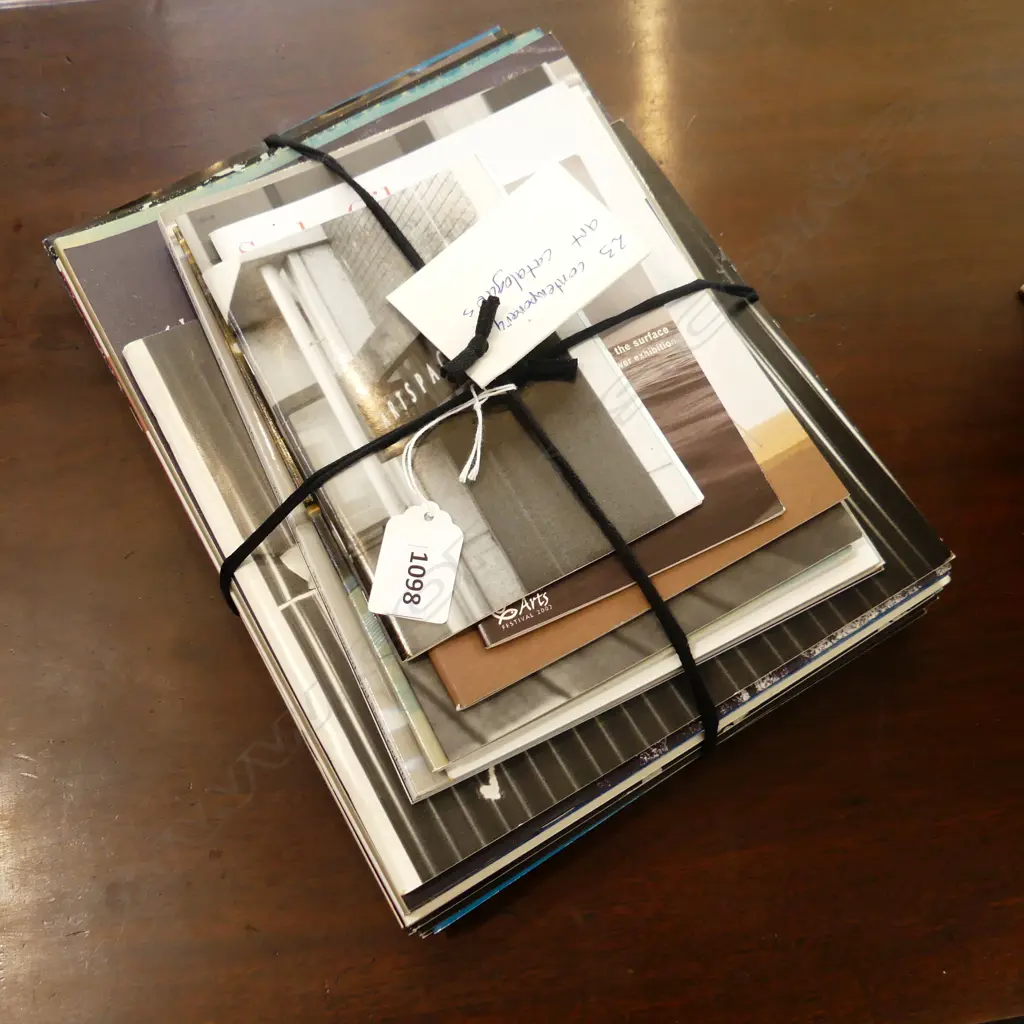 23 CONTEMPORARY ART CATALOGUES Image 1++
