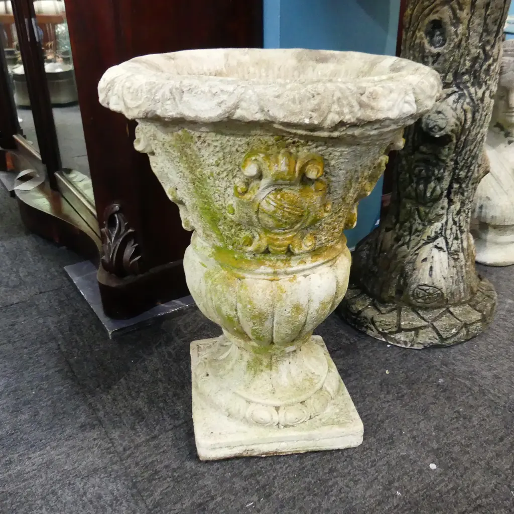 CONCRETE GARDEN URN, H500MM Image 1++