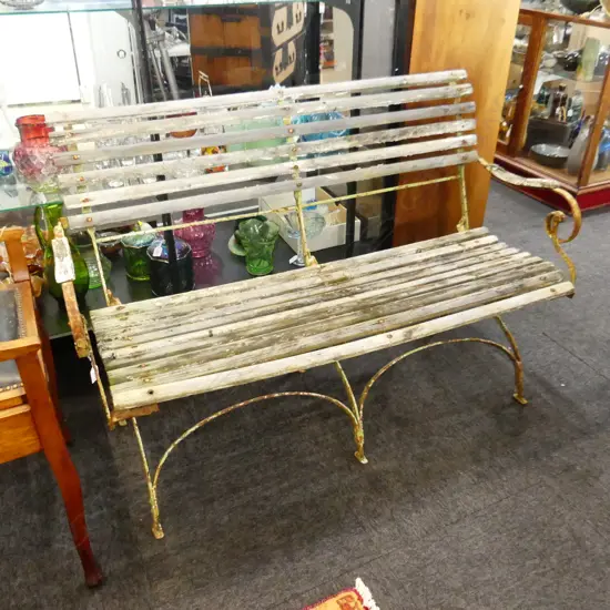 GARDEN SEAT