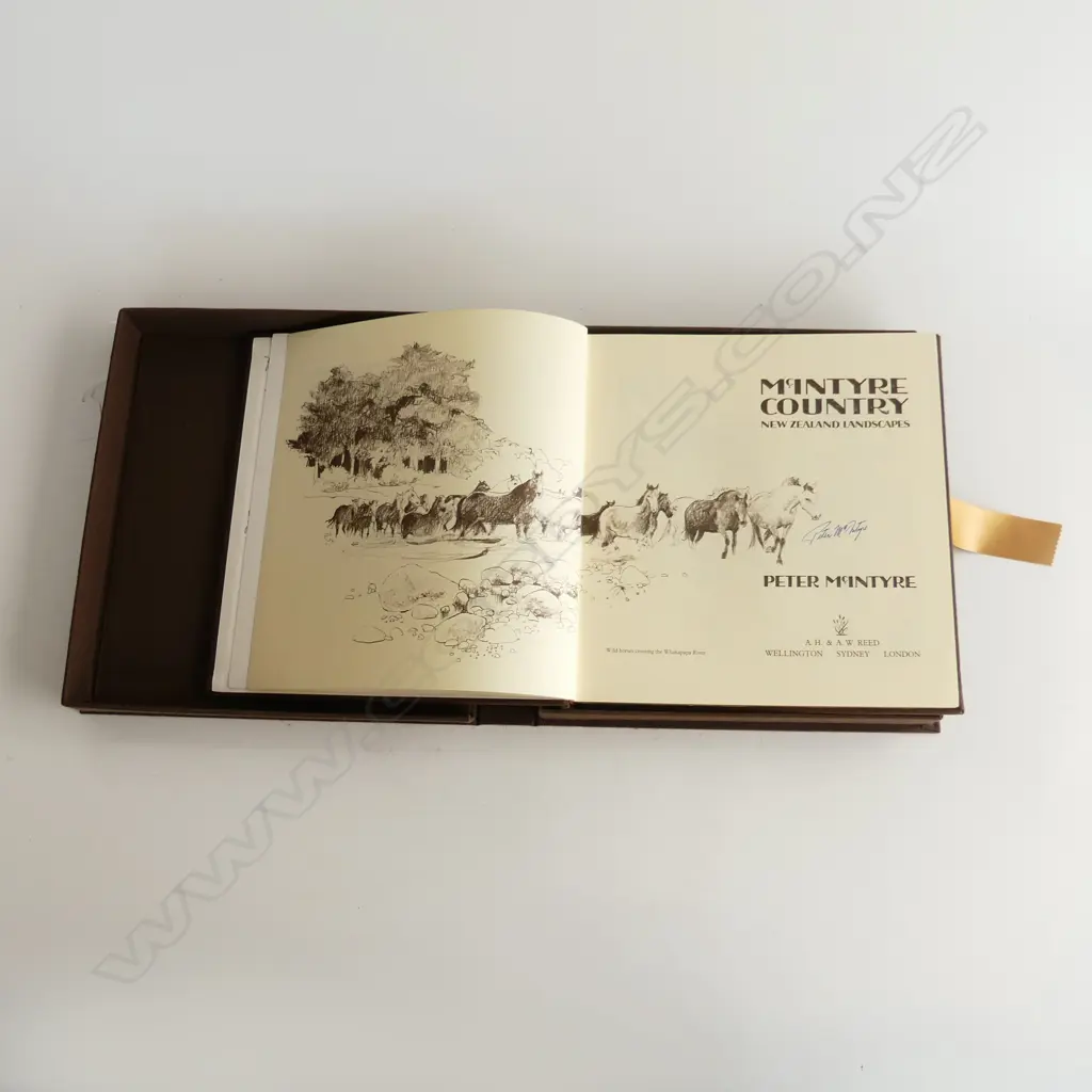 BOOK; SPECIAL ED. PETER MCINYRE 'MCINTYRE COUNTRY' SIGNED & BOXED 305x290mm Image 1++