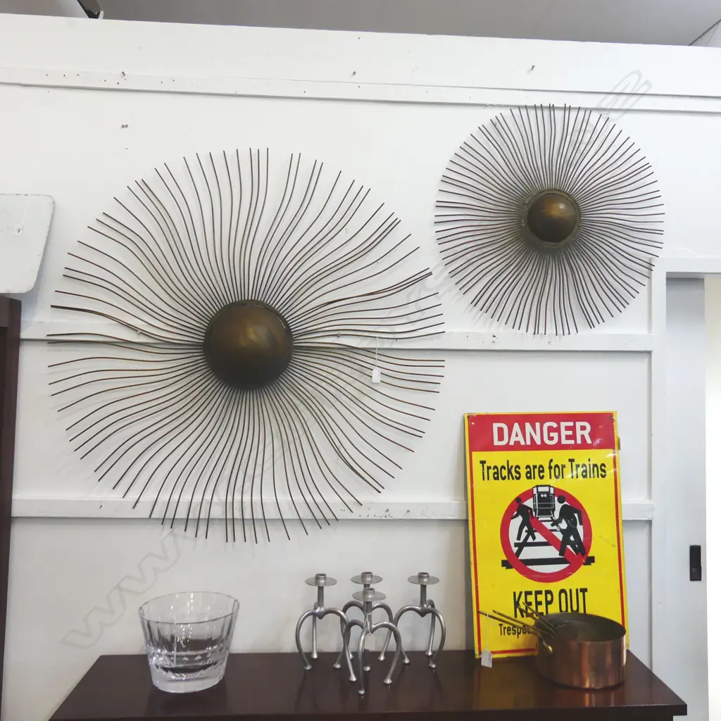 A PAIR OF RETRO STARBURST COPPER WALL ART, DIA600-1000MM Image 1++