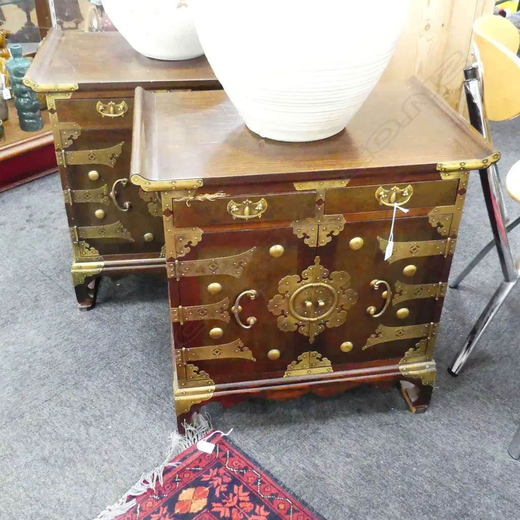 PR KOREAN BEDSIDE CHESTS 635x410x655mm Image 1++