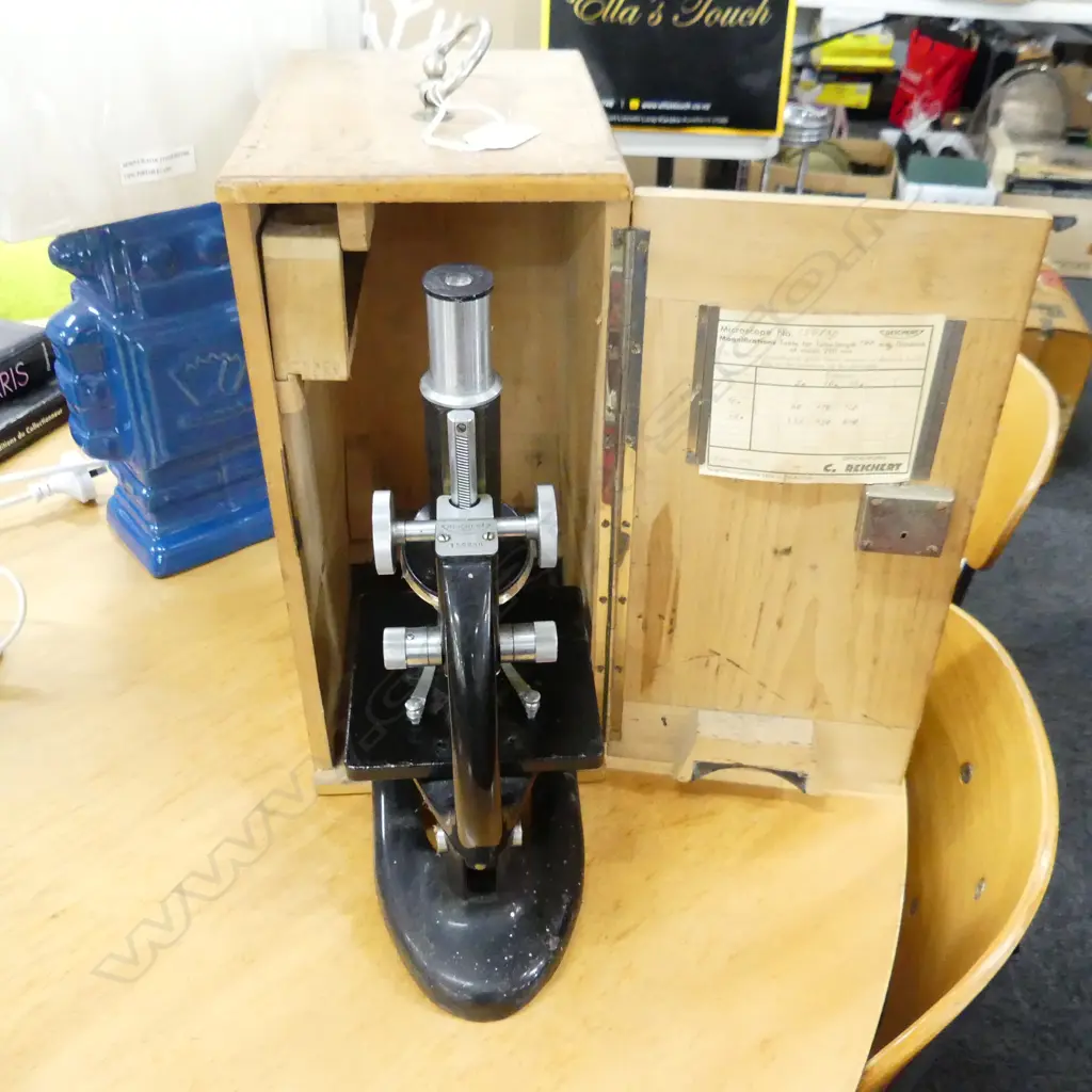 VINTAGE CASED REICHER MICROSCOPE H.350mm Image 1++
