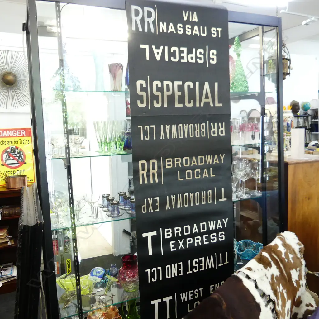 VINTAGE BUS BLIND Image 1++