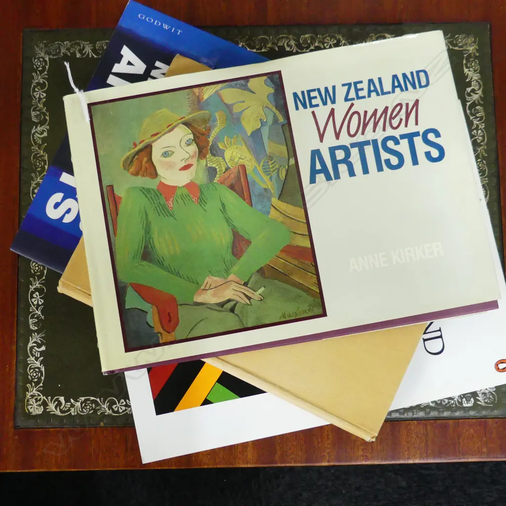 4 ART BOOKS; NZ WOMAN ARTISTS, NZ ART YEAR BOOK 1949, 40 MODERN NZ PAINTINGS (POUND), 100 NZ PAINTINGS (BROWN) Image 1++