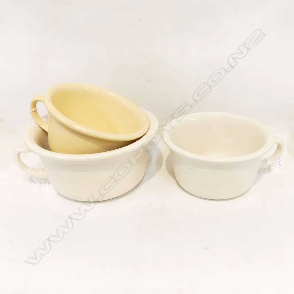 3 C/LYNN CHAMBER POTS LARGEST DIA250MM Image 1++