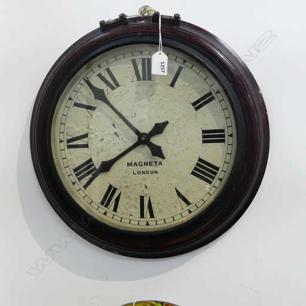 VINTAGE RAILWAY STATION OFFICE CLOCK, DIA400MM Image 1++