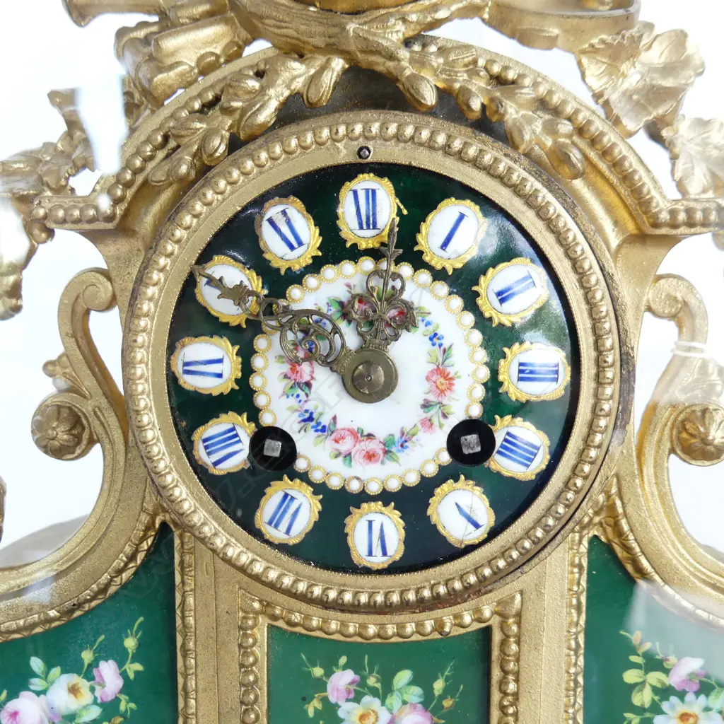 DOMED FRENCH MANTLE CLOCK ON STAND, REGUILDED & MINOR DAMAGE, H.445mm (w dome & stand) KEY Image 1++