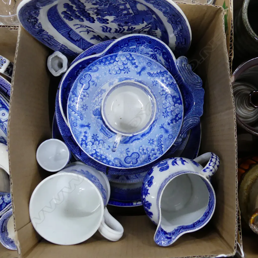 12PCS VINTAGE B/W CHINA:c1800 Chinese export plate + SMALL ASHET PLATES JUG ETC Image 1++