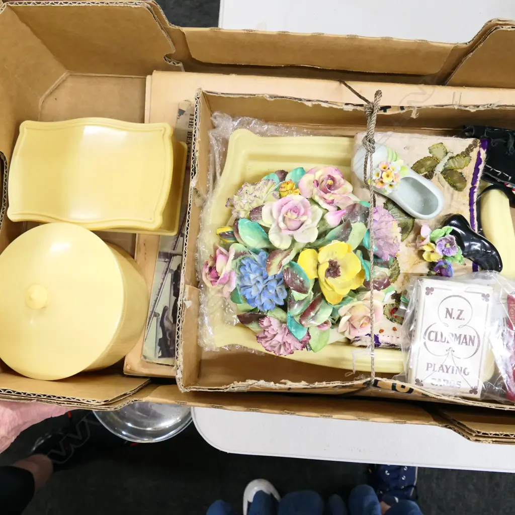 BOX COLLECTABLES: FLORAL CHINA CENTRE PIECE a.f + 2 SHOES + early plastic vanity set + bangle +snuff box+American Indian Image 1++