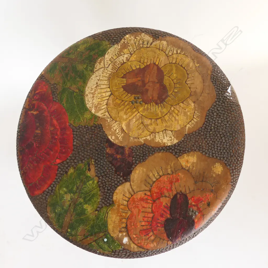 FOLK ART POKER WORK STOOL H.260mm Image 1++