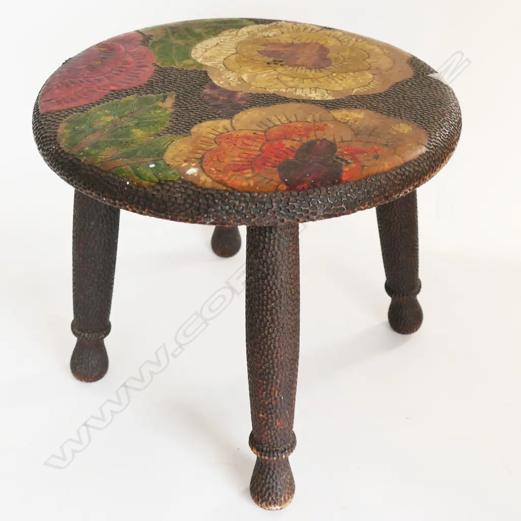 FOLK ART POKER WORK STOOL H.260mm Image 1++